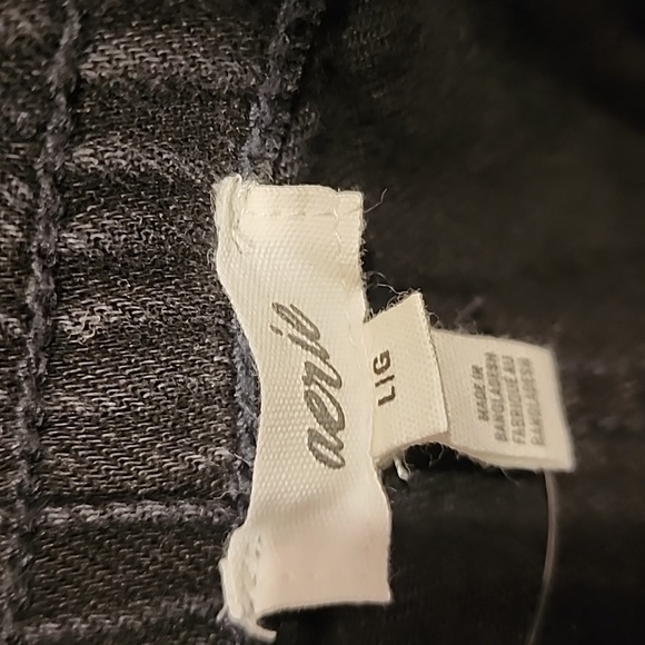 🖤NWT🖤 Aerie Cut Off Raw Edge Frayed Distressed Black Denim Shorts - Picture 7 of 11